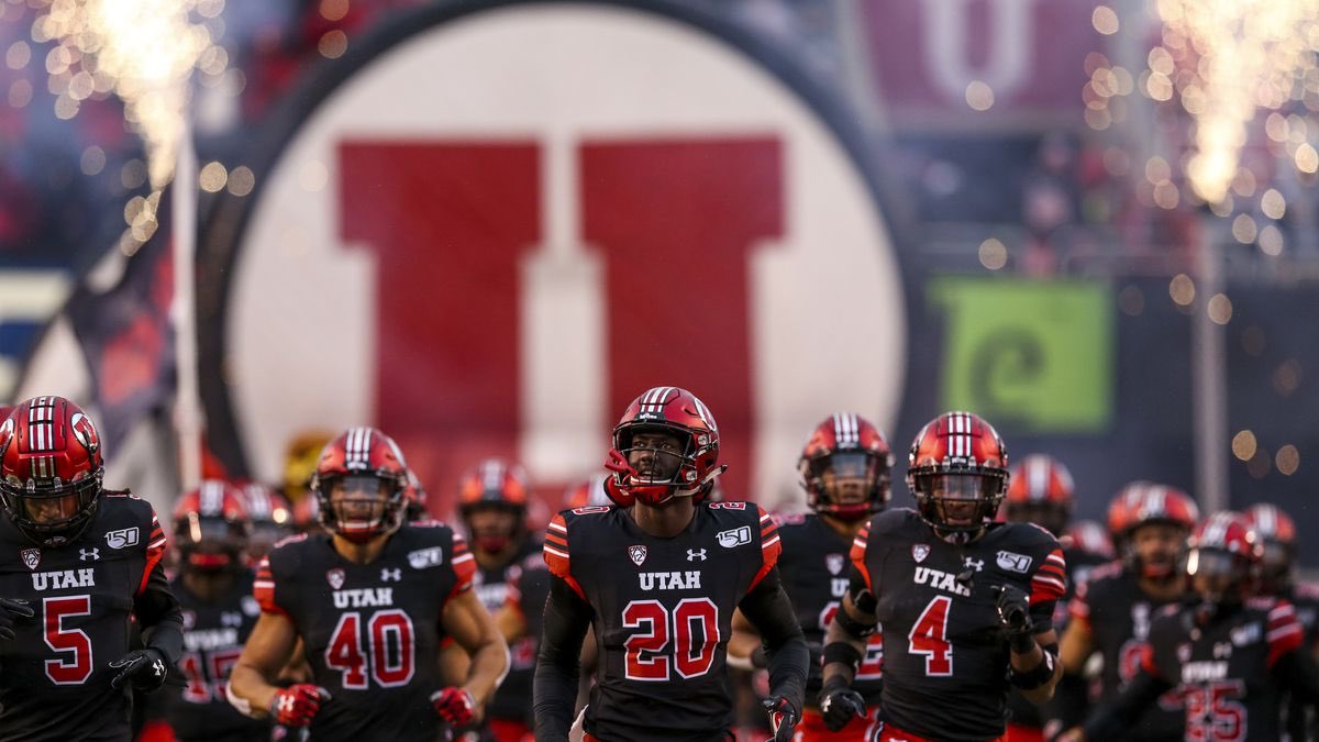 jgthelb's tweet photo. EXTREMELY HONORED TO RECEIVE MY SECOND OFFER from THE UNIVERSITY OF UTAH⚫️⚪️🔴 #GOutes @UteReef33 @Utah_Football https://t.co/gT6gcYFmmn