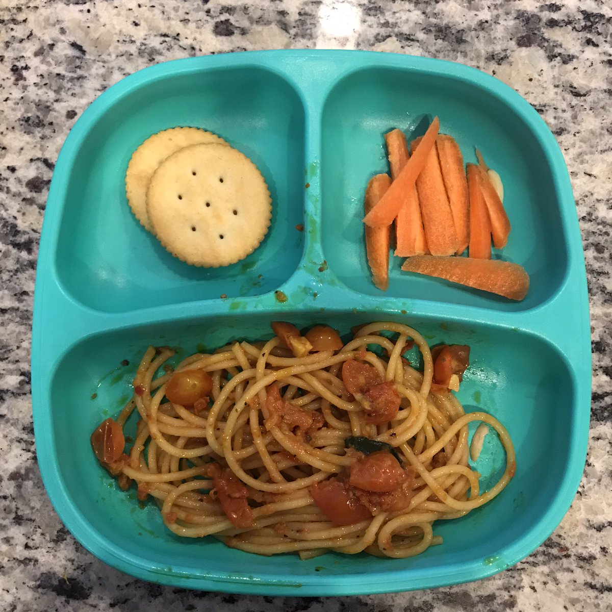 bonitaxlinda's tweet photo. Sun-Dried Tomato Pesto Spaghetti
with garlic bread
#ChefLin https://t.co/rcUB9sJGCV