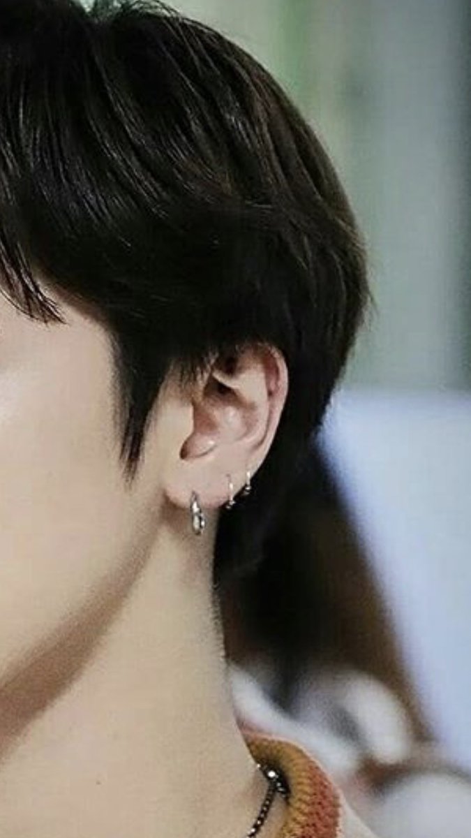 ┍                 *:･ﾟ✧*:･ﾟ✧    Short Ten Ear Thread *:･ﾟ✧*:･ﾟ✧                          ┙