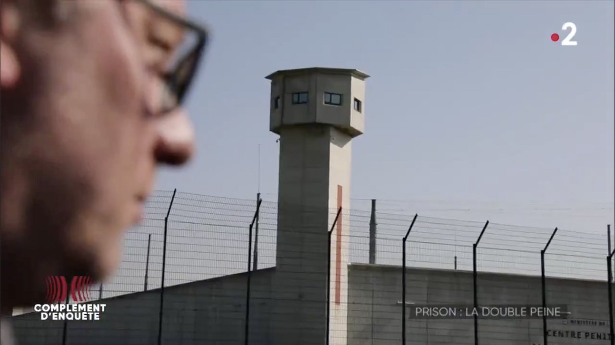 G_Beaufils's tweet photo. 🚨Ne manquez pas notre reportage sur les #prisons françaises CE SOIR à 22H50 dans @Cdenquete sur @France2tv ! Comment les détenus et les surveillants font face au #COVID19 ? La situation est explosive.

📺"Prison : la double peine", réalisé avec @LouisMilanoD
 
#Cdenquete https://t.co/RTV3n3EgRb