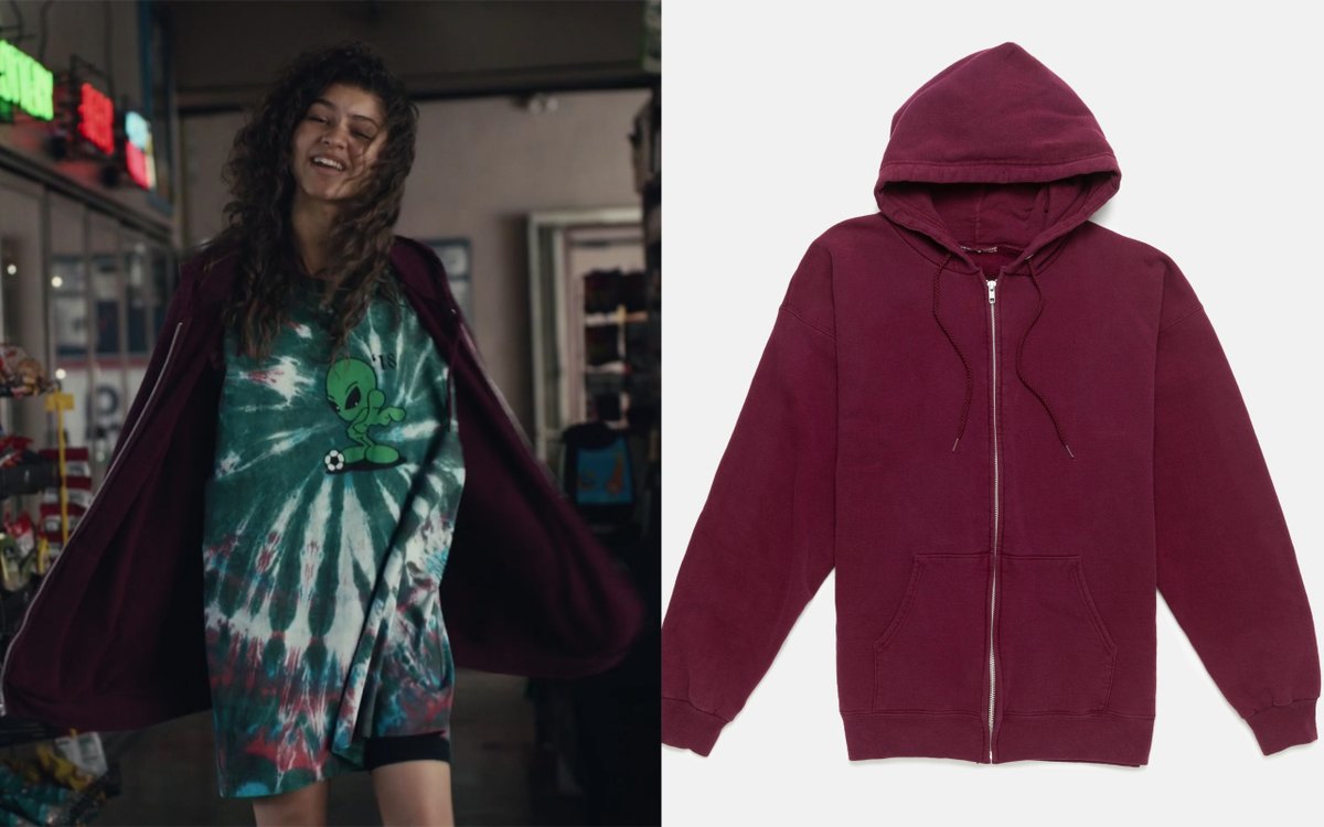 You can bid on Rue’s hoodie from  #Euphoria as worn by  @Zendaya  https://bit.ly/3bAPkSg 