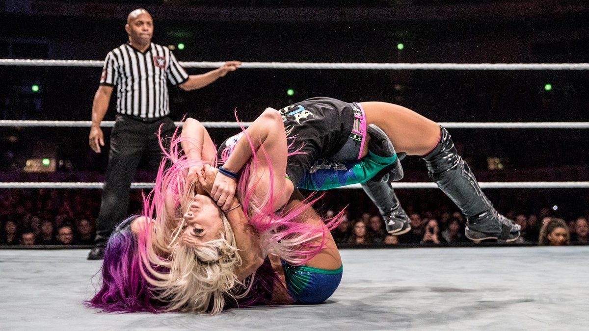 Sasha & Alexa practicing their gymnastics! 