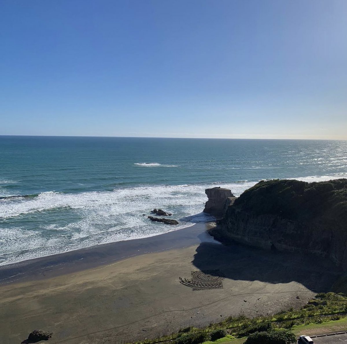 can’t forget my ride or die fave - muriwai scenic lookout! (don’t forget to go up and park up top on waitea road for an even better view)