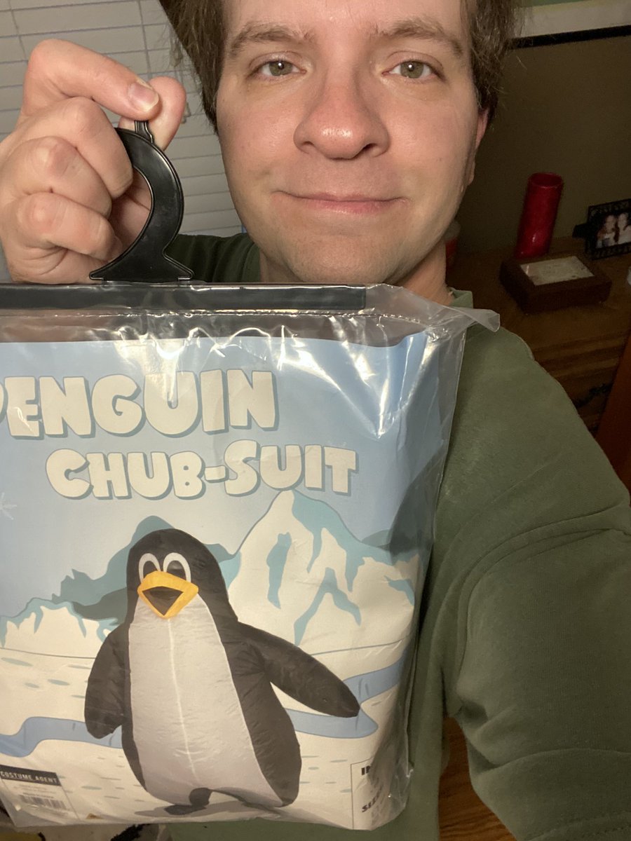 Just wanted to give a shoutout and thanks to <a href="/ChubSuit/">ChubSuit</a> for winning this awesome penguin 🐧 costume in a giveaway of theirs! Go check out their page and give them a follow!! 🤘🤘