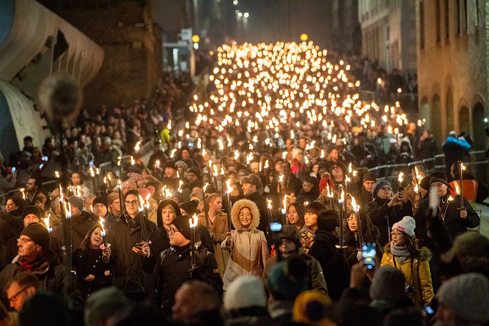 I've said this to my friends from different countries and I'll say it here as well: No matter where you come from, it's said that everyone should make at least one trip to experience Edinburgh's Hogmanay. Edinburgh have the greatest New Year party in the world! Nuff said.