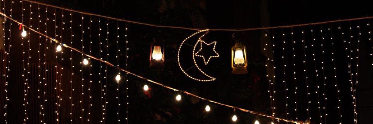 _xeii98's tweet photo. #شهر_رمضان
إفرحوا برمضان مهما كانت الظروف و إستبشروا بقدومه فهو فاتحة كل خير وفيه تتنزل الرحمان🌿💛 https://t.co/Rw1GzhkS1H