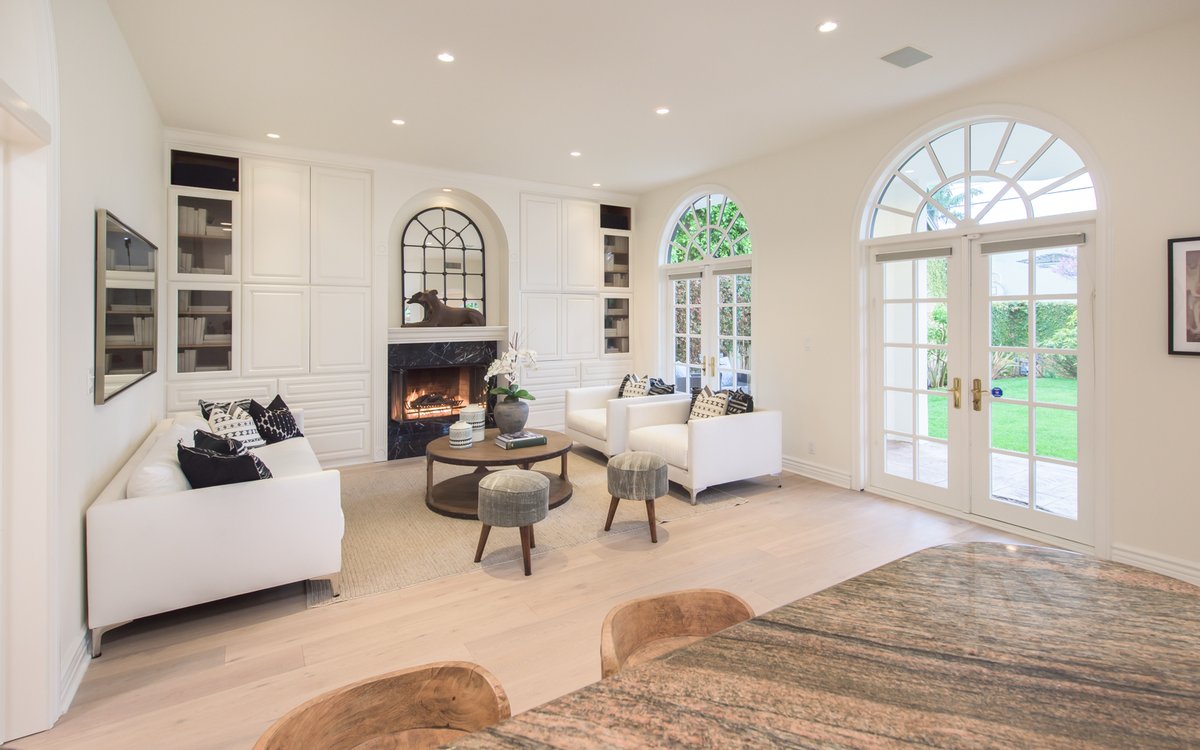 conniedegroot's tweet photo. SOLD in 5 days! 
Multiple offers, even during coronavirus! 
516 22nd St
#NorthofMontana #SantaMonica
Offered at $4.399M

Previously listed with another company--we did NOT reduce price when I re-listed it.

Swipe to see the seller experience! 

https://t.co/ZsQbuYpCcw
@NourmandRE https://t.co/plrFcz3hd5