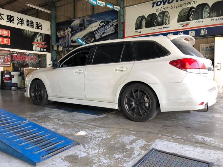 marcom46402570's tweet photo. Subaru LEGACY 2.5 GT upgraded #TripleS Inverted coil-over kit. https://t.co/uRQNpMs4SP