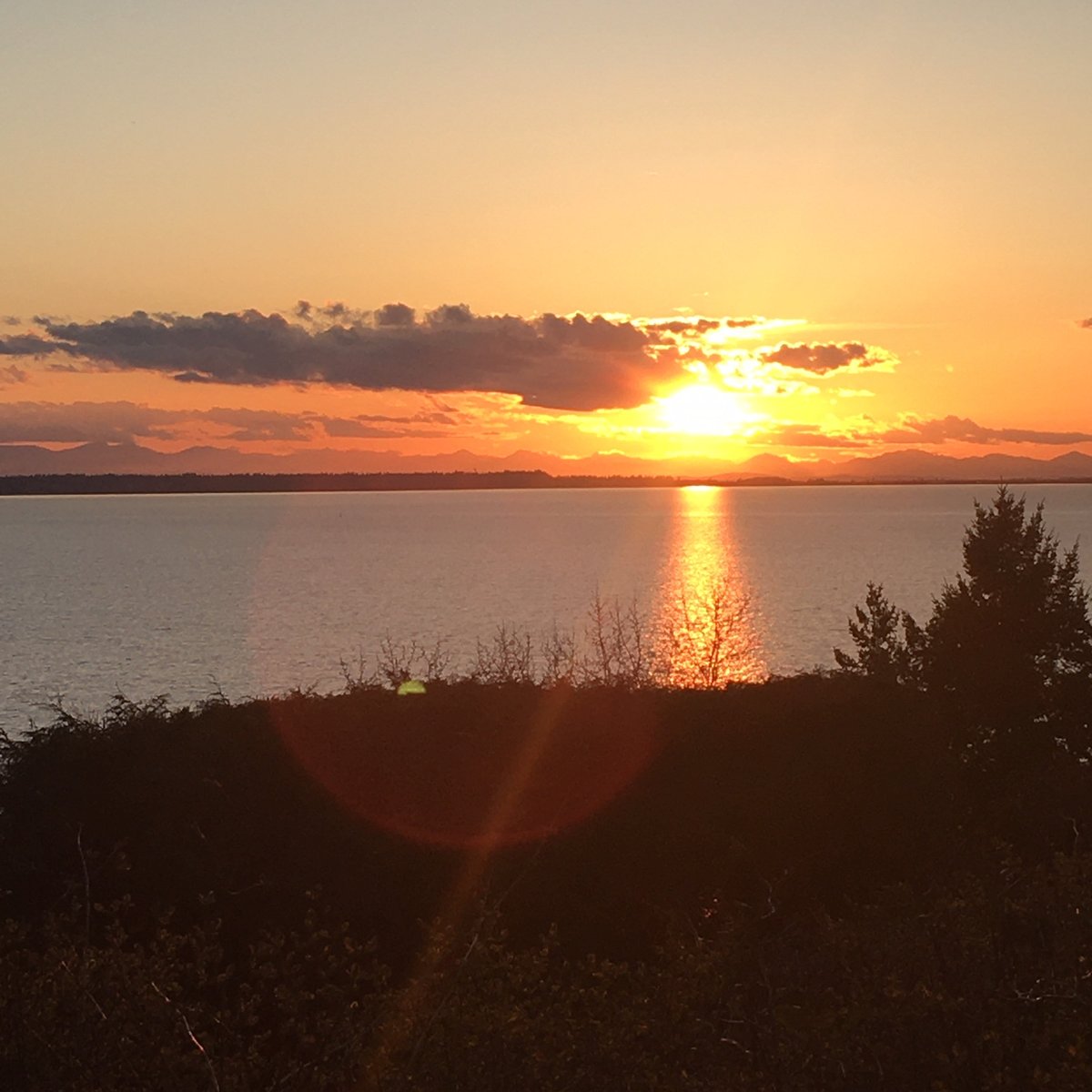 As #earthday comes to a close, remember how your actions impact the entire world. Go for a walk this evening and appreciate where you live, the people that surround you, those that are ill or at risk, how can you help?  #community #environment #imheretoserve #climatesmart
