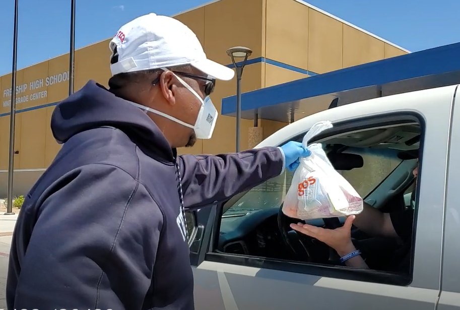 FrenshipSports's tweet photo. Thanks to @SemperImpetus Head Coach @jnorth0513 for jumping in at curbside feeding today! He was joined by @TTUCoachWells, @MTommerdahl, @CoachFarmerTTU, @CoachPRandolph, and @coachDLSmith from @TexasTechFB @Frenship9th and @WestwindFISD. #FrenshipWay #RemoteTigers #TigerPride https://t.co/tsgVHSycAK