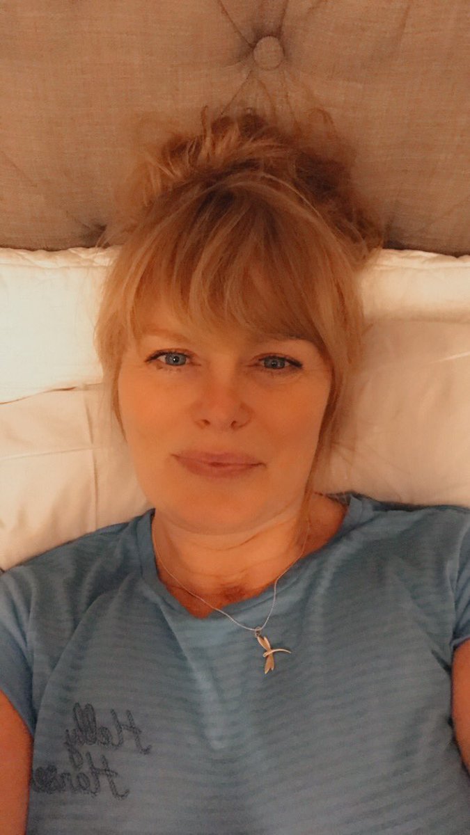 oohmsgrace's tweet photo. I’m finding getting out for my evening walks good for the soul made all the better when it’s a beautiful evening #lockdown #EarthDay https://t.co/v6isCLsETv