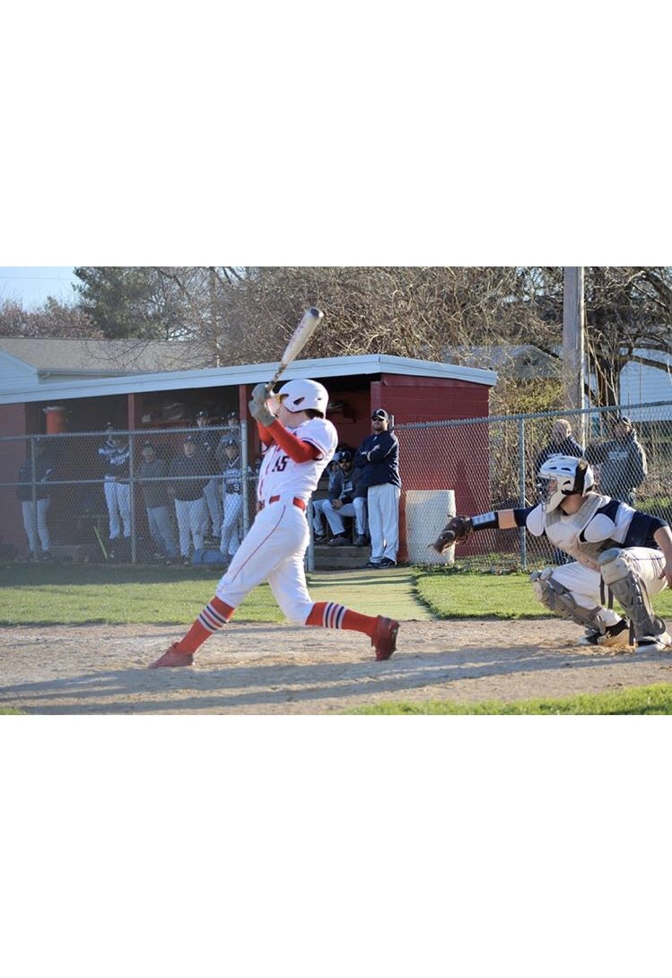 GriffinNoe_2's tweet photo. Excited to begin my journey towards my Civil Eng degree @SpoonRiverColl &amp; thrilled to be a @SRC_Baseball Snapper! Thanks to my family for their support, to Coach Riddle @MTHS_Baseball @DeeMackbaseball for all your help throughout the years, &amp; to @CoachKurtz19 for the opportunity! https://t.co/Lsde6cYlXo