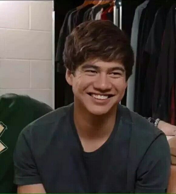 smiley calum