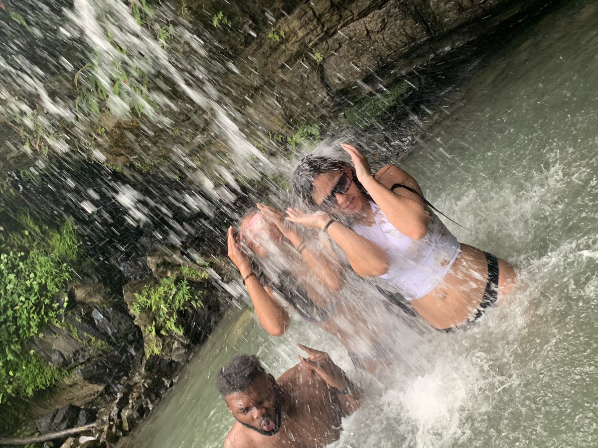 300JHendrix's tweet photo. This beautiful spring really fucked up my braid 😂 https://t.co/b3u5H7tVFD