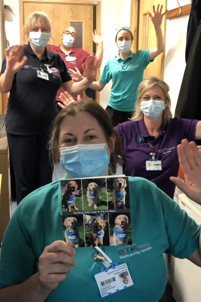 stebbings_joyce's tweet photo. THANK YOU to our amazing handlers and dogs @schtherapydogs.  Its been a little sad today so card really made us smile. Here we are maintaining social distancing Play Services style. https://t.co/geoMVXKXb1