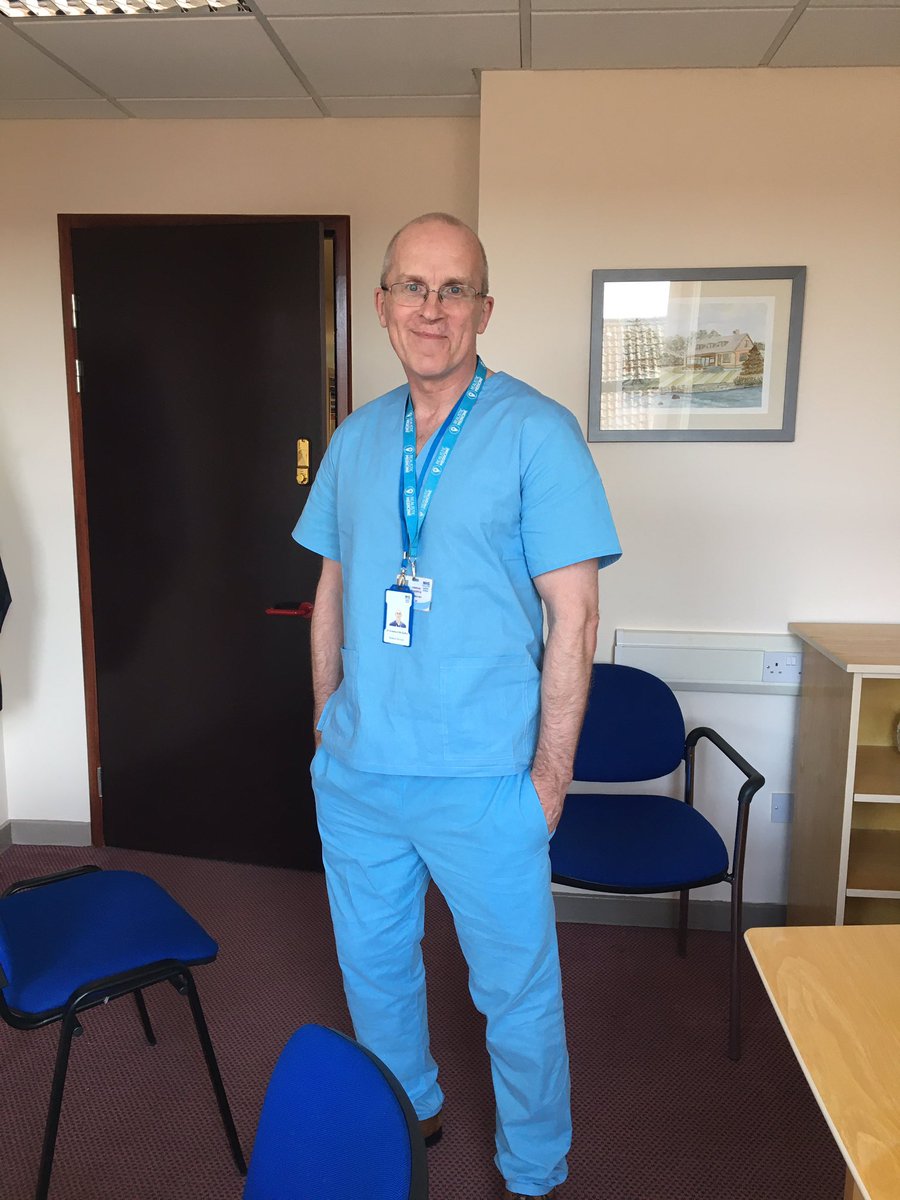 Generous donations of scrubs to <a href="/NHSaaa/">NHS Ayrshire & Arran</a> from For The Love of Scrubs and all their helpers. Here the  sky blue version being modelled by an older member of staff. Thank you 👏👏👏 @MurdochLeona