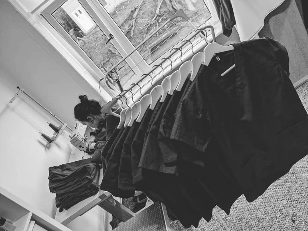 ScrubsScotland's tweet photo. Another rail of scrubs!

Hayley McSporran Studio is sewing scrubs for Glasgow

We have already dropped off 300 sets to Glasgow on Monday via their centralised laundry system! Lots more being delivered next week ❤️

#NHS #fortheloveofscrubsscot #ClapForTheNHS https://t.co/mJoobZC1Mk