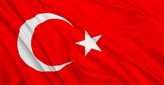 "Küçük hanımlar,küçük beyler!Sizler hepiniz geleceğin bir gülü,yıldızı ve ikbal ışığısınız.Memleketi asıl ışığa boğacak olan sizsiniz.Kendinizin ne kadar önemli,değerli olduğunuzu düşünerek ona göre çalışınız.Sizlerden çok şey bekliyoruz." ATATÜRK🇹🇷  #100YıllıkEgemenlik