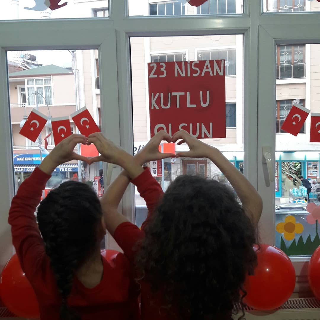 asiyeblc's tweet photo. #100YıllıkEgemenlik kutlu olsun. https://t.co/rIbe3bH0NM