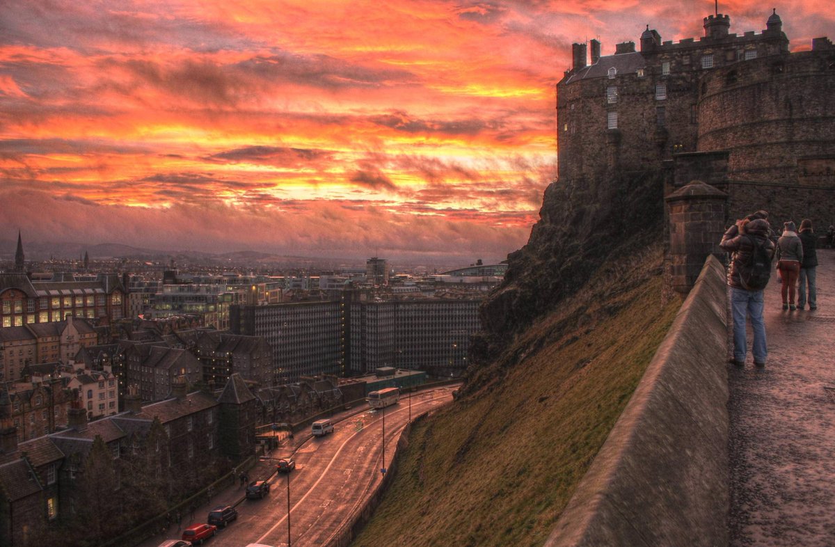 My first visit to Edinburgh was also interesting. Edinburgh looked like a city from tales with amazing restaurants and festivals.I especially love sunsets in Edinburgh. You always get amazing views from Arthur's seat and Edinburgh castle.