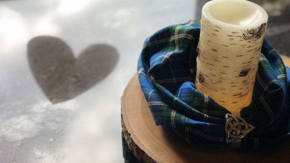 Thursday 5:00-6:00 on Airplay w <a href="/YukonRadioDave/">Dave White</a>, there will be a radio tribute to Nova Scotia. We'll hear great East Coast music and Dave will read your messages of love and support for #NovaScotia. Thanks to <a href="/ElynJonesCBC/">Elyn Jones</a>'s family for the beautiful photo. <a href="/CBCNorth/">CBC North</a> <a href="/CBCNS/">CBC Nova Scotia</a>