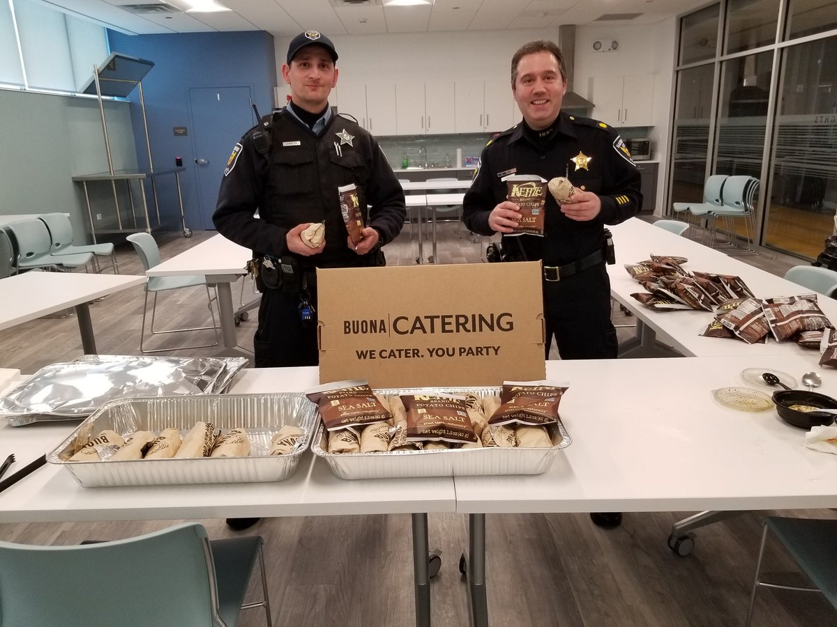 BuonaBeef's tweet photo. This Thursday, 4/23 from 2-5PM, the Buonavolanto Family will be at the original Berwyn location (6745 Roosevelt Rd) to provide a FREE beef, fry, and Pepsi to all those negatively impacted by the pandemic, frontline workers, and first-responders working tirelessly to keep us safe https://t.co/wA7PLInTxi