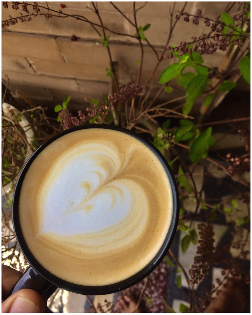 baatcoffeeki's tweet photo. Invest ur time in learning, believe me worth it.
Just be the learner in different skills, you may not know will be source of earning.

#obsessed? No #Learner? Yes 
#coffee #coffeebeans by @BlueTokaiCoffee
#FrenchDarkRoast #bittersweet combination that make #Magic.
#CoffeeLover https://t.co/1STX37LmM1