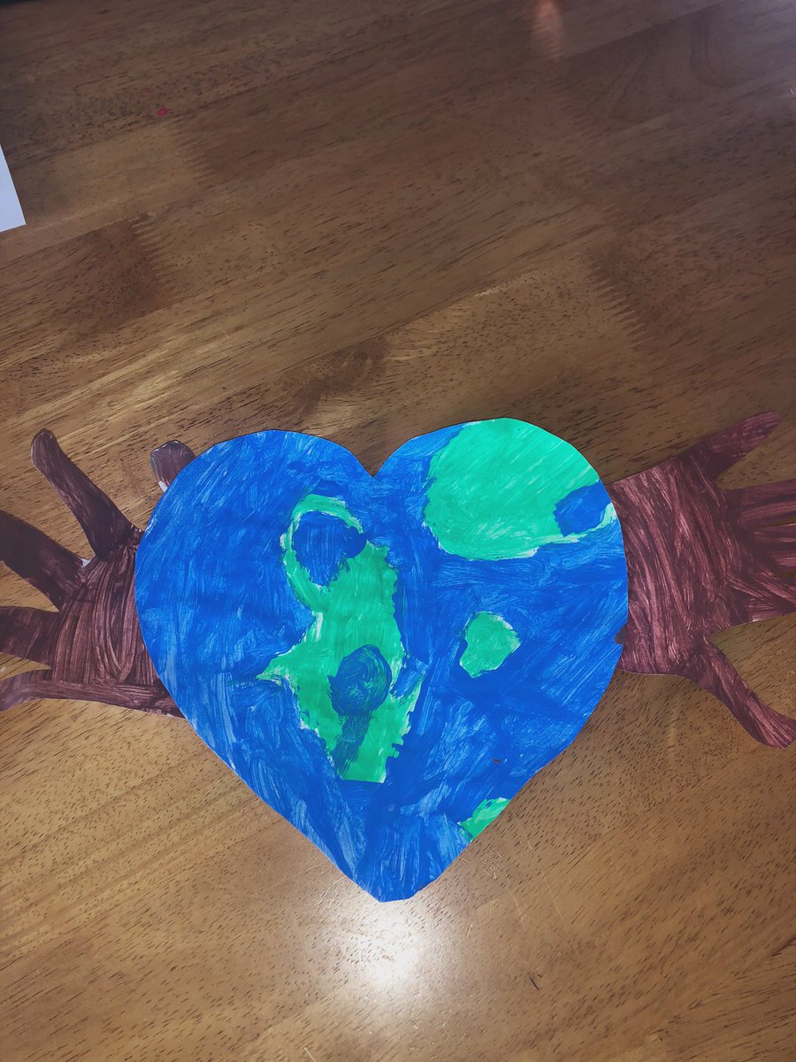 GillianMain13's tweet photo. A creative and fun #EarthDay2020 including a @scratch animation 👏#MPSHomeLearning #STEM @Mearns_Primary https://t.co/64jKdGP1Du