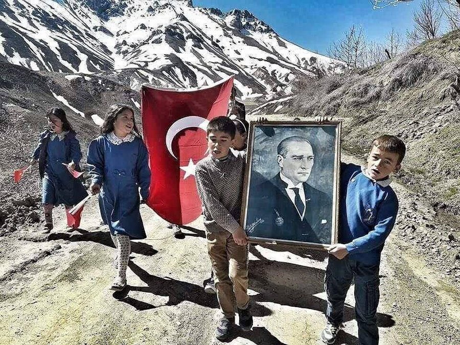 #23NisanKutluOlsun
Seneye bugün inşallah hep birlikte.♥️