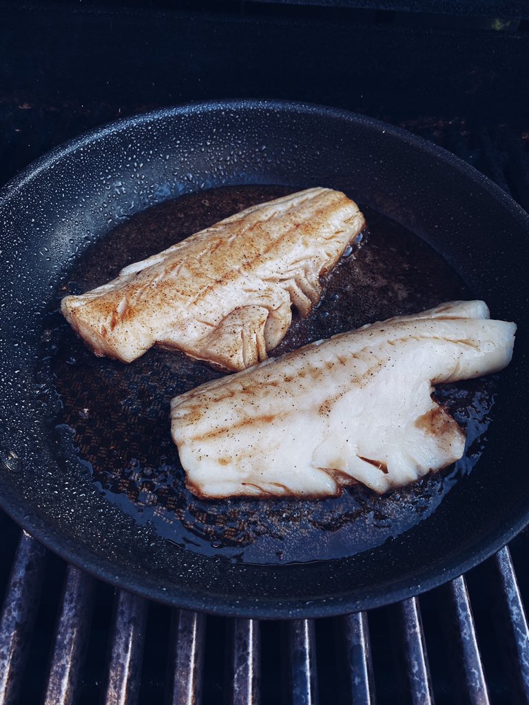 Haddock!! Aye aye Mr Fisherman <a href="/MourneFishbox/">Mourne Fishbox</a> 👌 #bbq @Weberbarbecues
