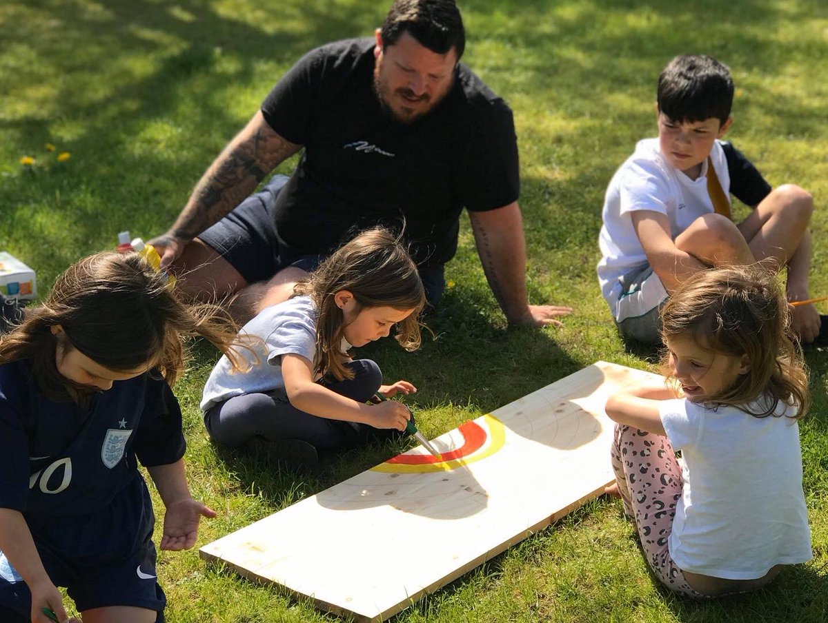 triplehalliwell's tweet photo. @GMB @piersmorgan @ITV @LiverpoolWomens @lancstelegraph @whalley_ce  The girls and Maddox wanted to make a sign to make people smile 😊 Plus it kept them busy for the afternoon 😂 #Staysafe #stayhome #ThanksNHS #ClapForCarers #COVID19 https://t.co/XfUjJDmhLZ
