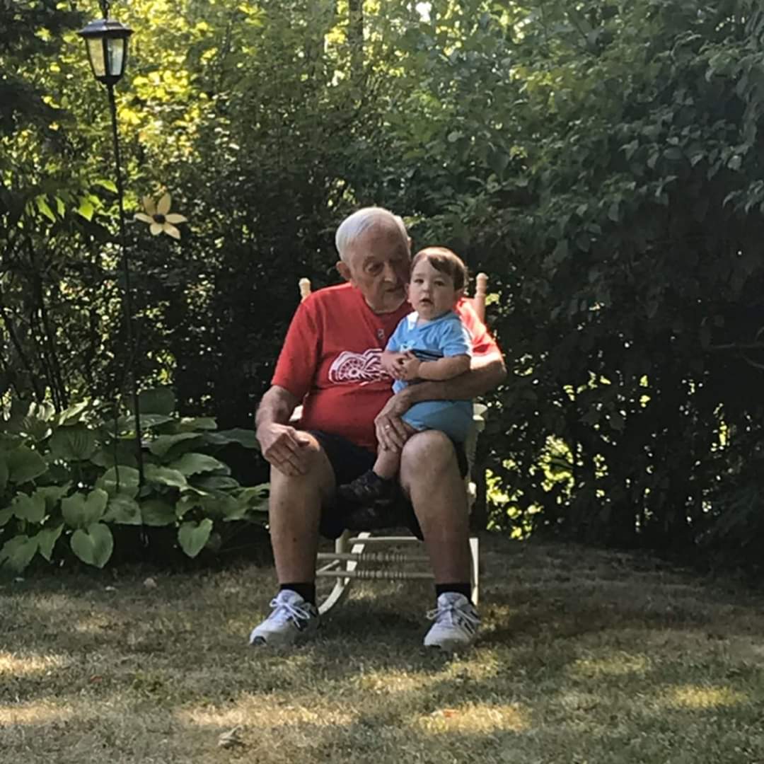 Mike Hildenbrand tweet media