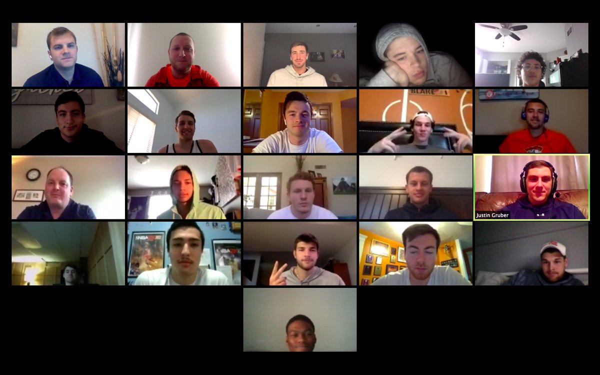 Pio_CarrollMBB's tweet photo. Got some familiar faces on screen today! #d3hoops #gopios https://t.co/r6SttYCs86