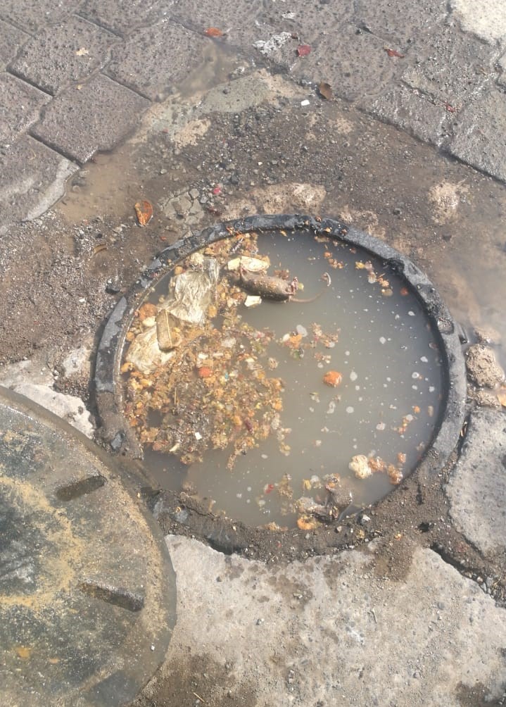 SOAPAMA's tweet photo. #AlMomento
📌Nos encontramos realizando limpieza en el drenaje💦 de la calle 14 norte en la colonia Ampliación Vista Hermosa.
📌Toma tus previsiones si transitas por la zona 🚧. https://t.co/MwhVonhxGr
