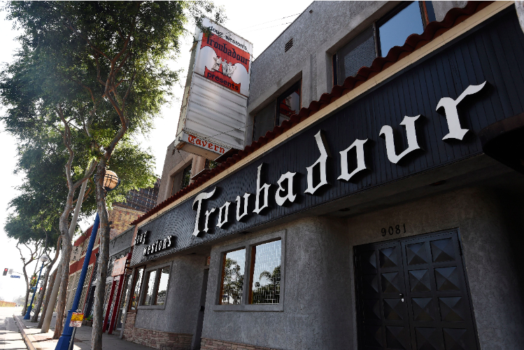 A coalition of 800 prominent music venues nationwide have joined together and sent an open letter to Congress asking for financial aid amid the coronavirus rol.st/3eIRu45