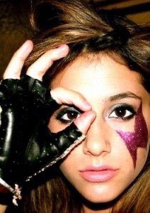 2009: Ariana and Victorious co-star Liz Gillies reveal they are having a Lady Gaga themed photo shoot