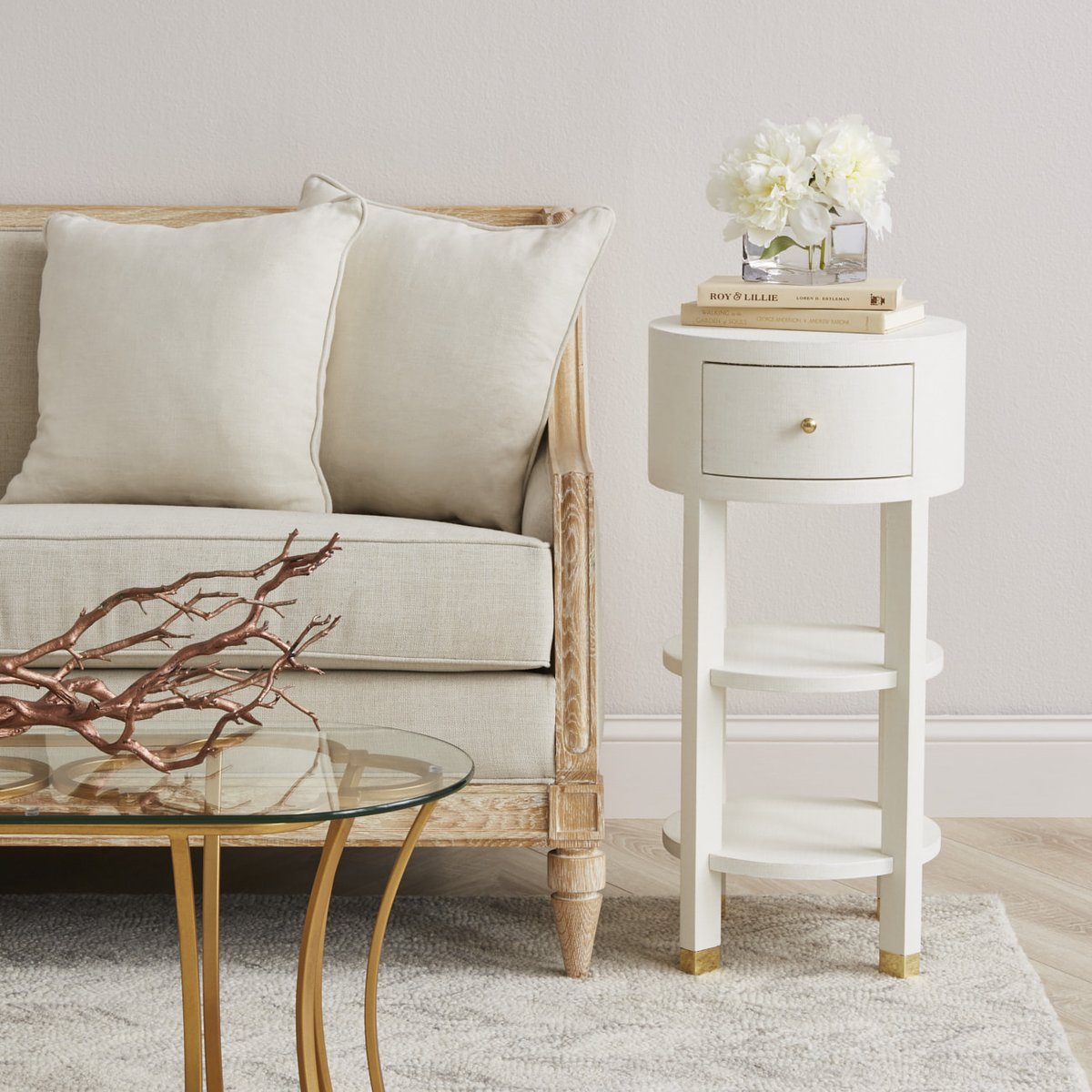 LaylaGrayce's tweet image. The Claudette Collection pairs classic lines with fine details to strike a balance between understated and elegant. This elegant side table will fit any decor style,
-
#laylagrayce #graycefulliving #sidetable #farmhousedecor  #cottagechic #frenchcountry 

soo.nr/aW1I