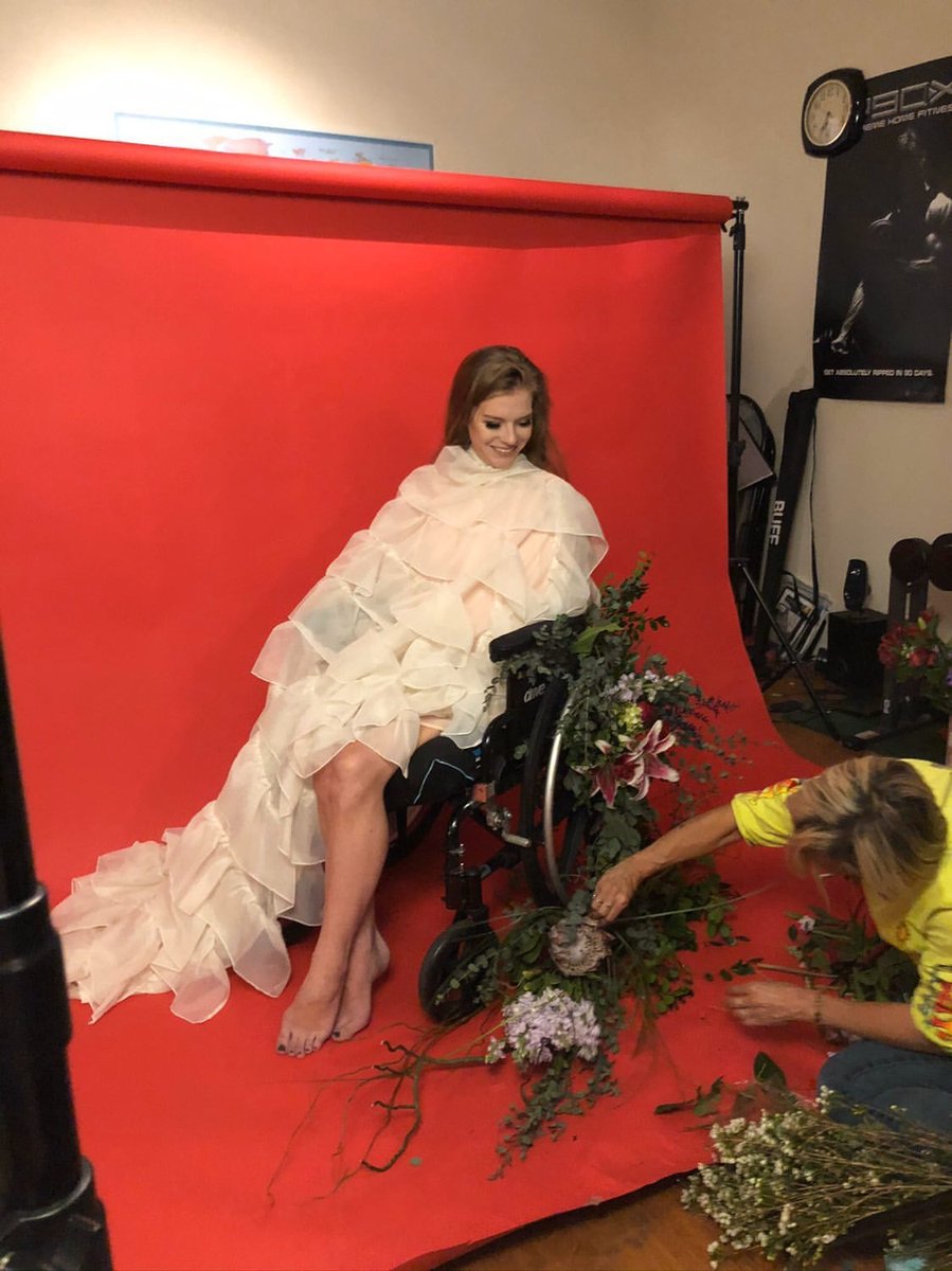 Sterlingmills22's tweet photo. Find yourself a photographer who's willing to go beyond the extra mile 💐✨ https://t.co/LP9lD5ntu2