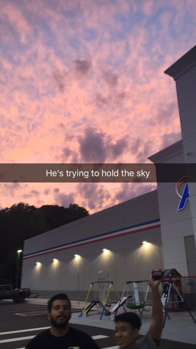 noah_melton2's tweet photo. Happy Earth day #cloudsareunderappreciated https://t.co/nLUPMQAhlT