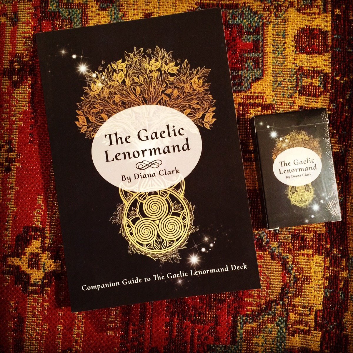 gaeliclenormand's tweet photo. https://t.co/1Z79vjeJzo #thegaeliclenormand #gaeliclenormand #lenormand #newspiritjournal https://t.co/M5wSw1CzQW