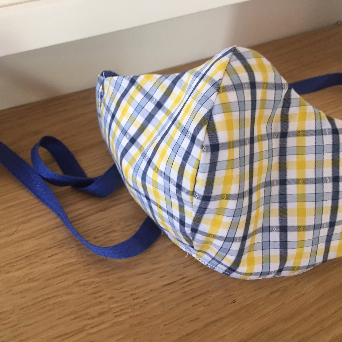 rhbBSE's tweet photo. Tried a new mask design today - cotton outer, inner non woven polypropylene, middle replaceable 3layer hepa filter, no elastic so can be 60/90 degree celcius washed, in built nose wire of plastic coated wire an no bloody pleats ๐ค #maskshortage https://t.co/K1WhMS7f0s