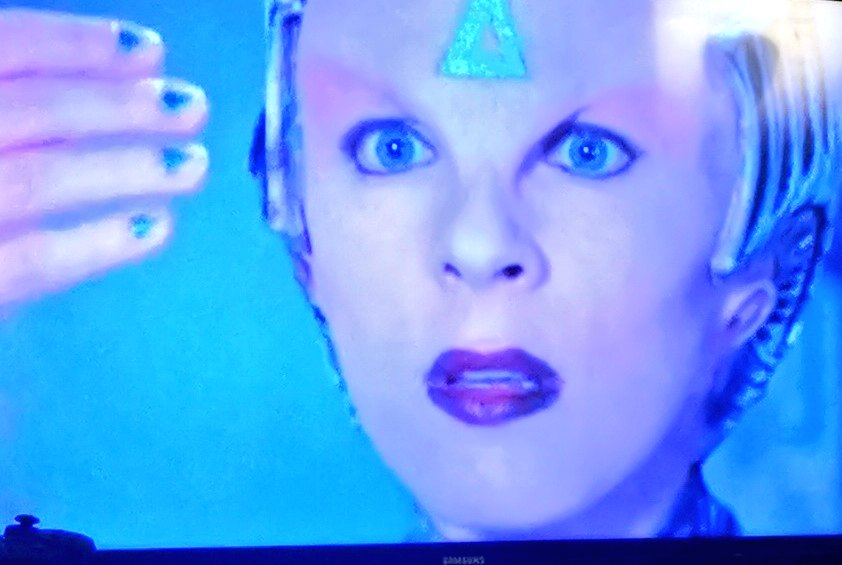 WHY DOES DELENN HAVE A TRIANGLE ON HER FOREHEAD?