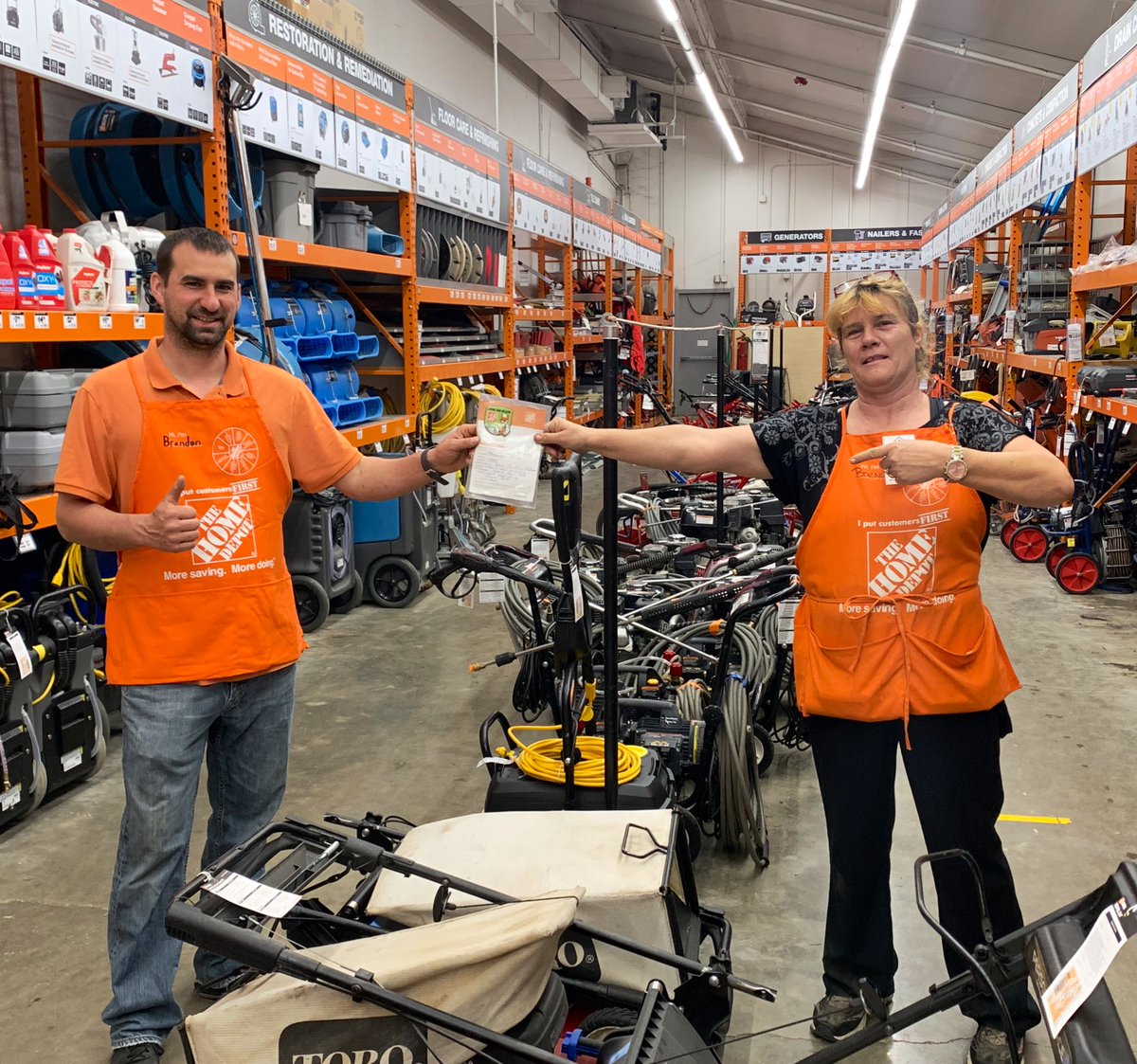 Way to go Brandon!! Brandon who is a tool tech, earned his first homer award! Brandon has been working hard getting customers repairs done. Keep up the great work!!