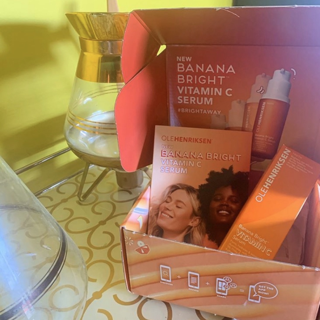 SailorToot's tweet photo. Smells like summer and left my skin bright and fresh! #brightaway #complimentary @olehenriksen @Influenster https://t.co/zvh78Kz3NW