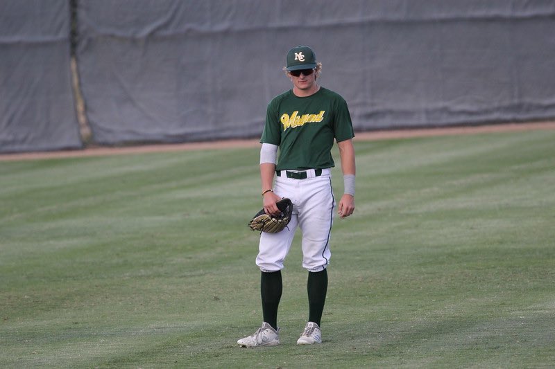 ryanhunt00's tweet photo. Blessed and excited to say I am committing to continue my education and baseball career at UTSA! Thank you to the Lord, my family, coaches and everyone who has helped me get to where I am now. #GodIsGood #JucoBandit @UTSABSB @MCChapBaseball @JeffSherman26 @jucoroute https://t.co/V8IFxvFCRn
