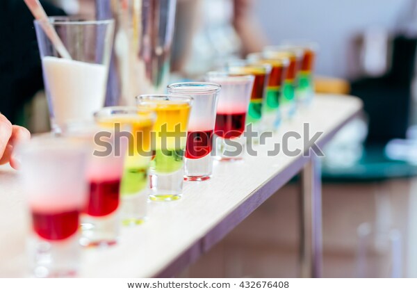 CmanVarietyShow's tweet photo. #MeasureSocialDistanceBy Lining up shot glasses https://t.co/Q3qkixtxoo
