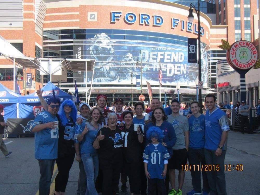 AdinaRainbird's tweet photo. One more sleep woohoo 🙌 @NFL @NFLCanada - who will be the  @Lions #firstpick #NFLDraft2020 #NFLDraft #nfl #NFL #NFLTwitter #draft2020 #NFLDraftNews #Lions #OnePride #firstround #thirdpick https://t.co/uqmHtZ0lx3