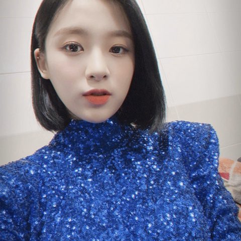 APRIL_in_JPN's tweet photo. [#ジンソル] 200422 ファンカフェ

みんな一生懸命ストリーミング中ですか？
おかげで幸先がいいです本当に
私も力をもらってストリーミングして初放送の準備も頑張ってます :)
一生懸命準備したアルバムを好きになってくれて、応援してくれてありがとうございます。

#APRIL #エイプリル #日本語訳 https://t.co/pHGG0uY4Ev