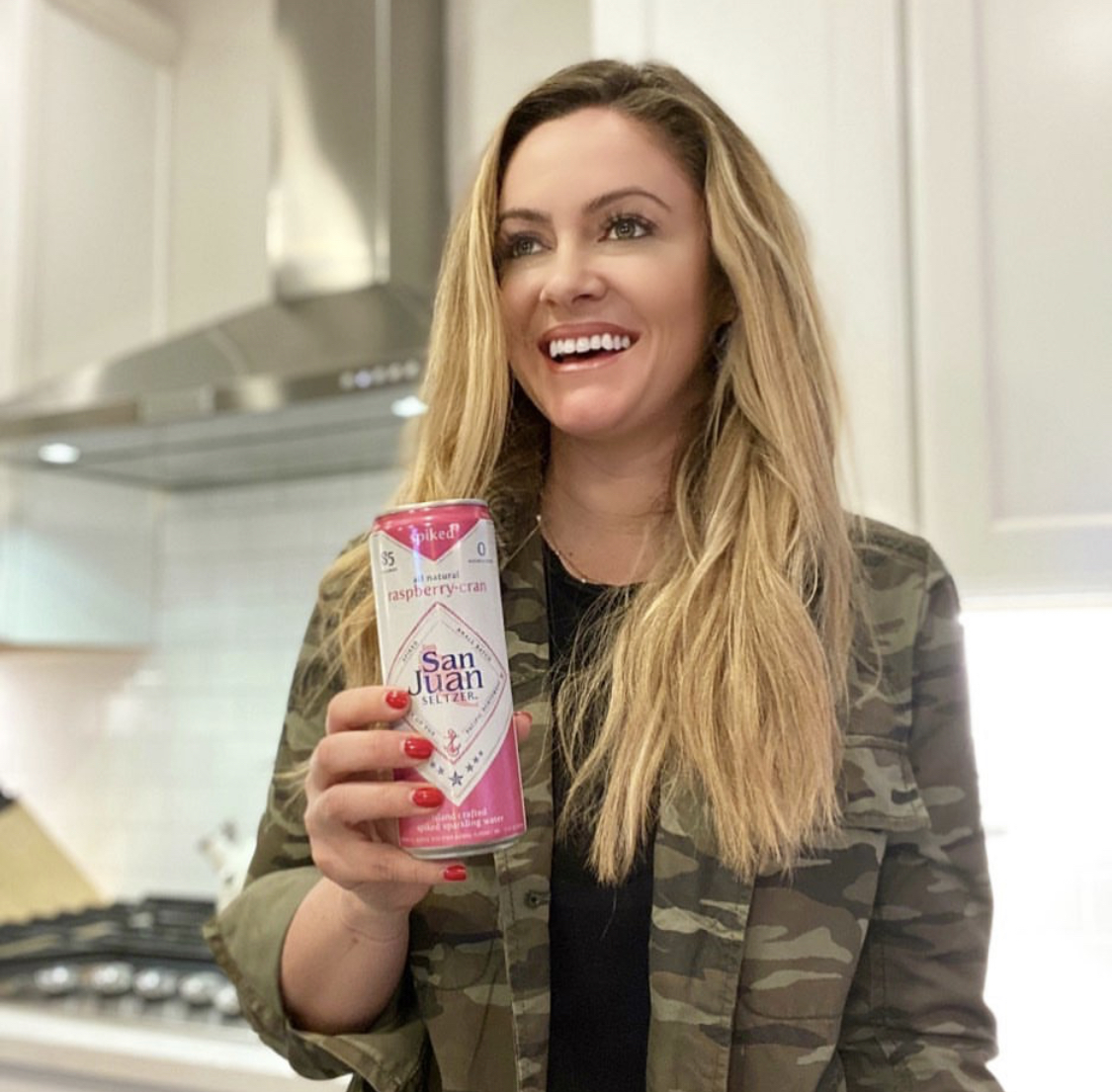 Hang out with San Juan Seltzer and <a href="/MollyMesnick/">Molly Mesnick</a> on @KISSFMSEATTLE's Instagram LIVE at 5pm tomorrow! Grab your favorite San Juan Seltzer(s) and let's #SipAway together. 

kissfmseattle.iheart.com/contests/join-…

#SipLocal #SpikedSeltzer #PNW