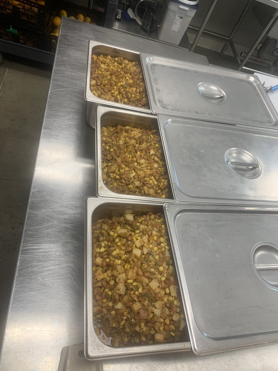 Duwaraorg's tweet photo. Oh but the veggies!!! β€οΈπ₯°ππ
#feedingeveryone #showeringeveryone #duwaraconsciousness #sandiego #carlsbad #encinitas #lajolla #oceanside #lemongrove #sandiegohomelessness #elcajon #imperialbeach #pacificbeach #oceanbeach #clairemont #nationalcity #chulavista #sanmarcos https://t.co/cuMBLpzxOX
